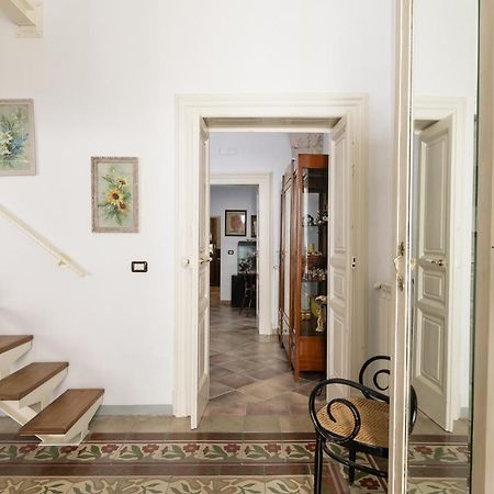 Appartamento Vintage Con Balcone By Wonderful Italy Ostuni Bagian luar foto