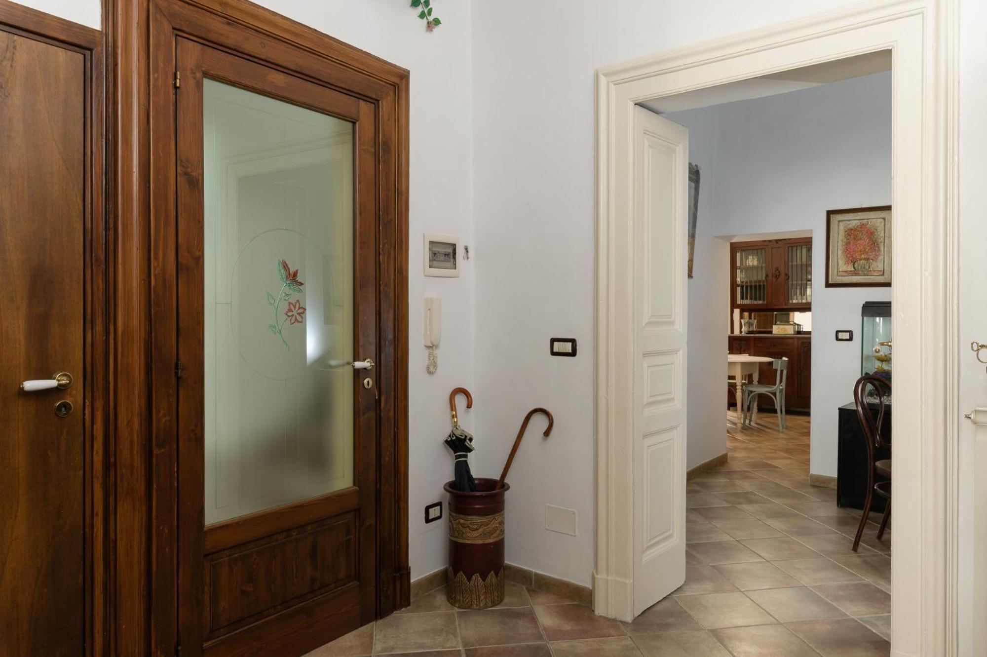 Appartamento Vintage Con Balcone By Wonderful Italy Ostuni Bagian luar foto